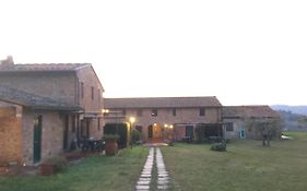 2-Br 1 Bath Abode With 2 Ac Units In The Chianti Hills!